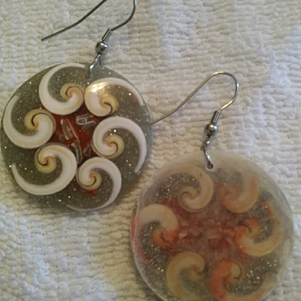 Labba Labba shell earrings